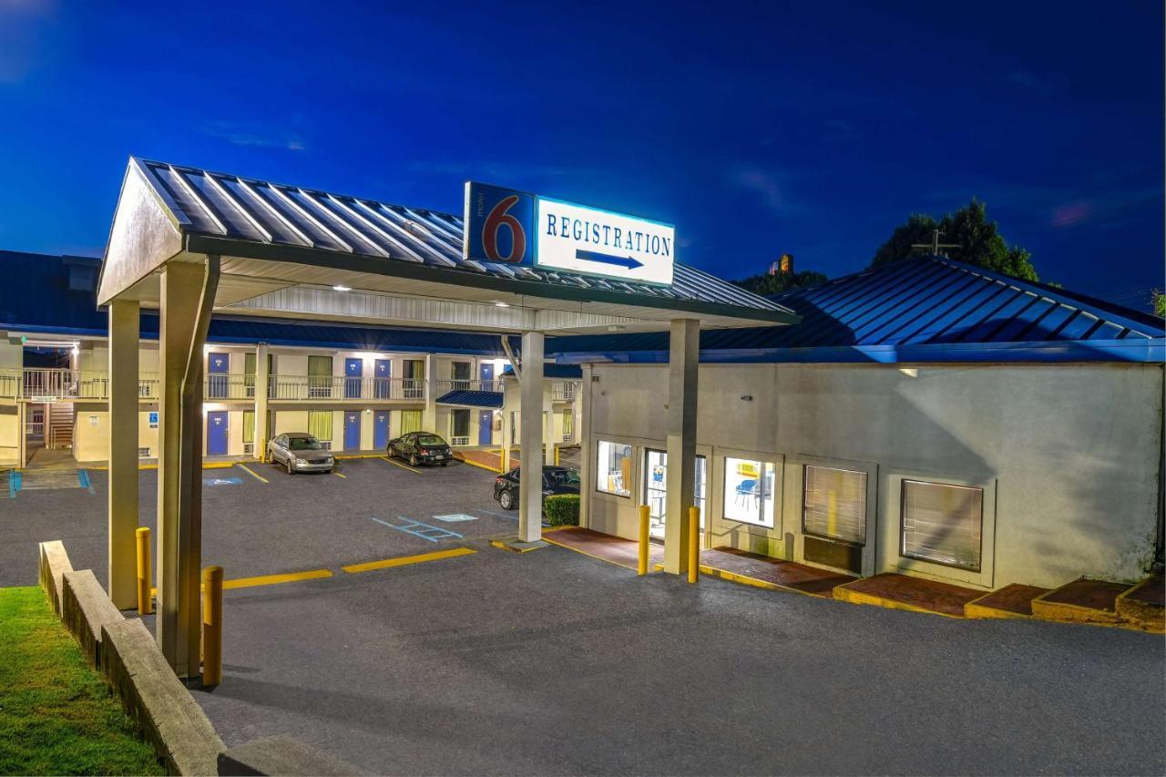 6-atlanta, Ga Hotel