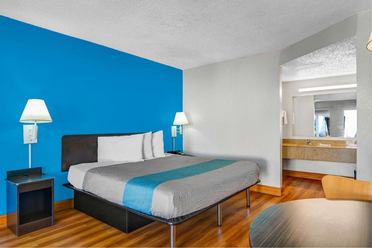 6-atlanta, Ga Hotel 2*