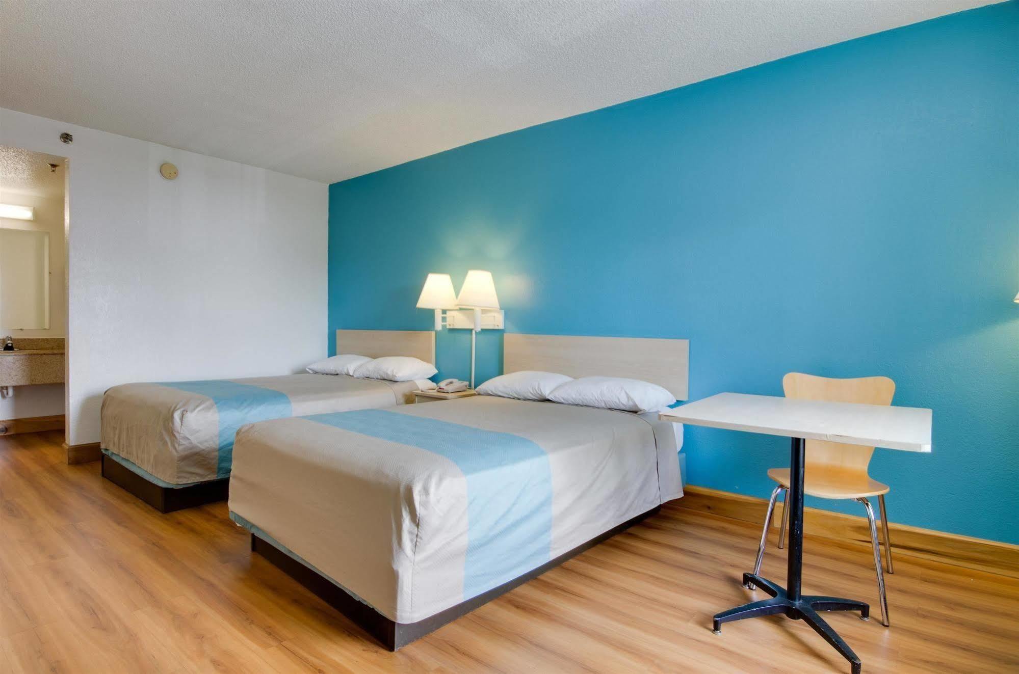 6-atlanta, Ga Hotel 2*