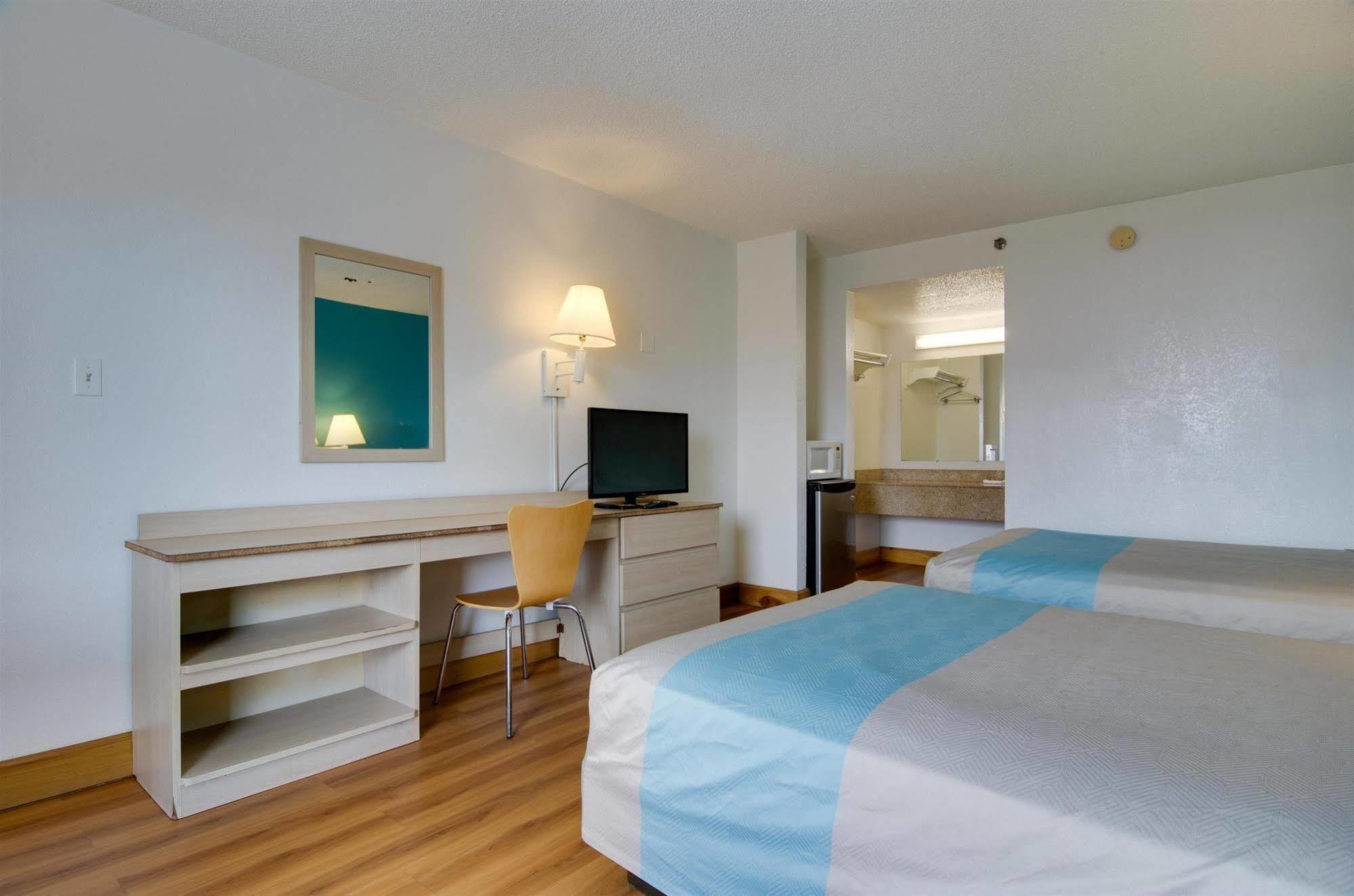 Hotel 6-atlanta, Ga Doraville
