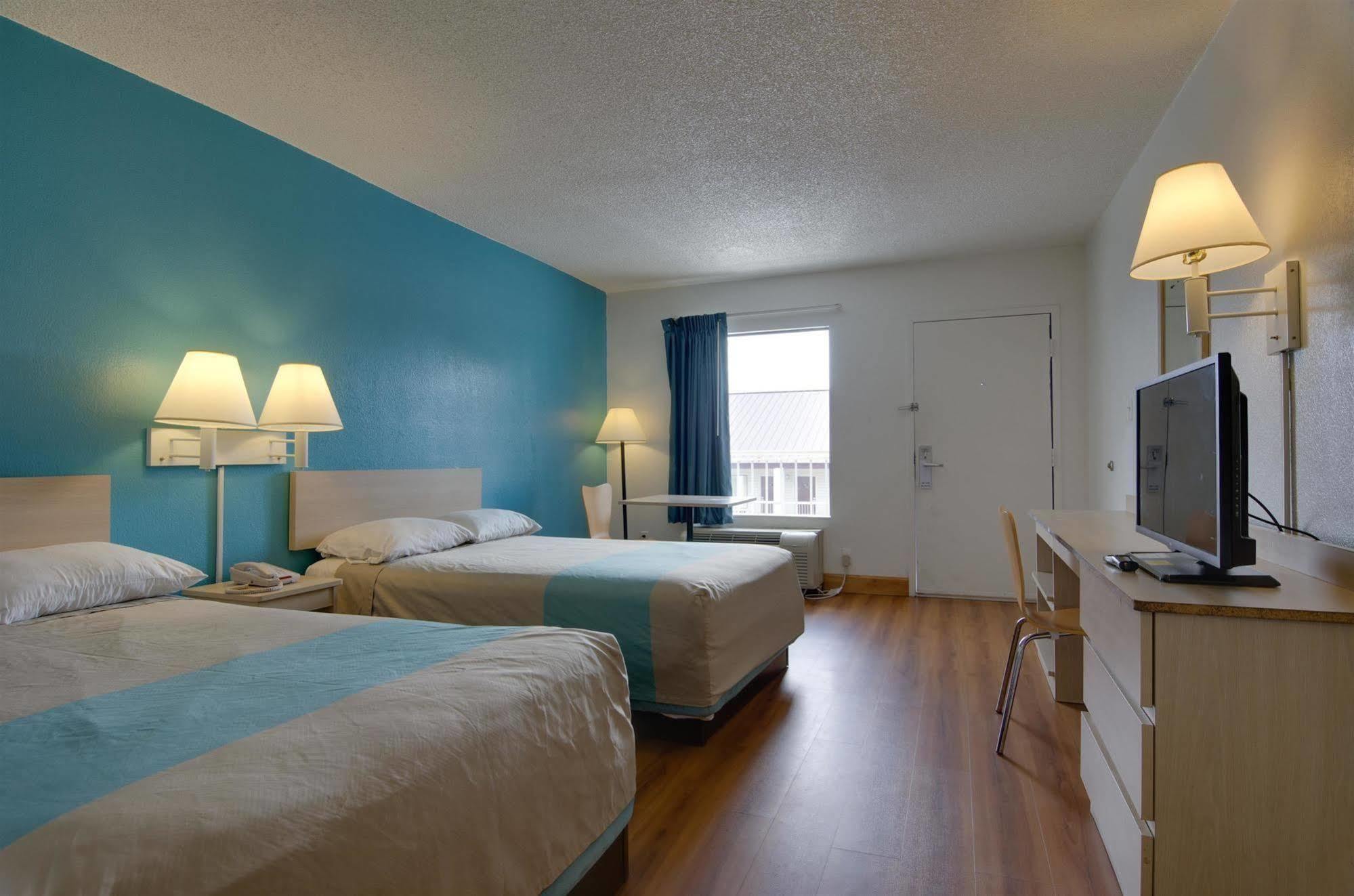 Hotel 6-atlanta, Ga